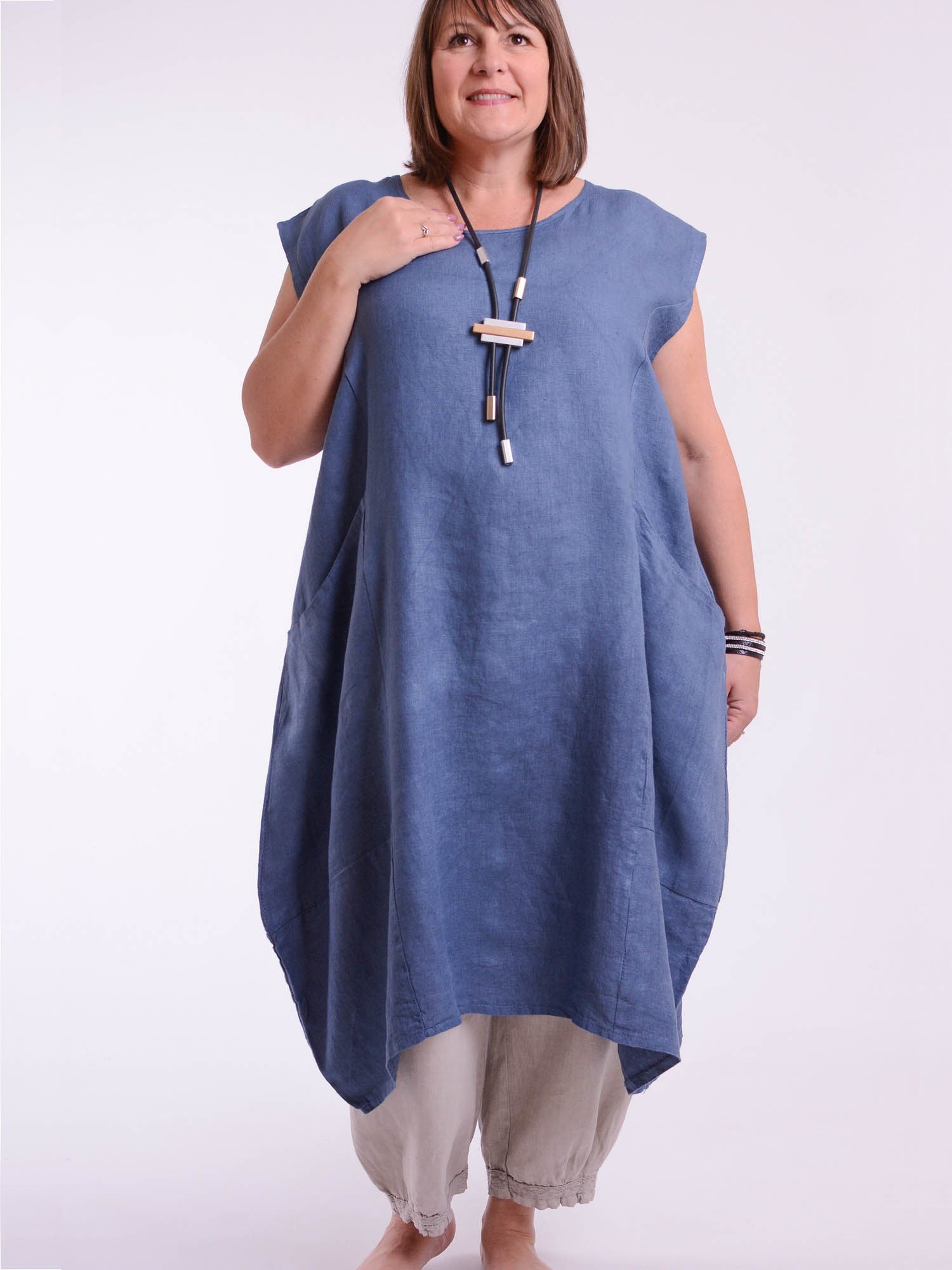 Lagenlook Plus Size Linen Cap Sleeve Dress with Deep Pockets - 9450 Linen, Dresses, Pure Plus Clothing, Lagenlook Clothing, Plus Size Fashion, Over 50 Fashion